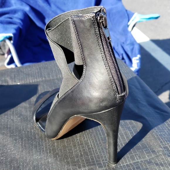 Shoes - Picture 3 of 3